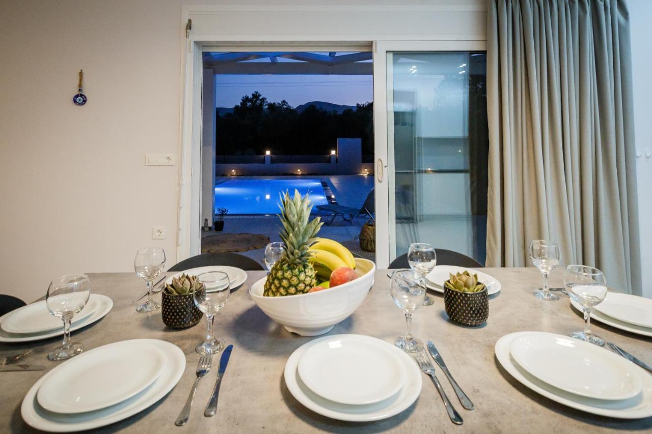 Villa Boviana With Private Swimming Pool Agios Sostis  Екстер'єр фото