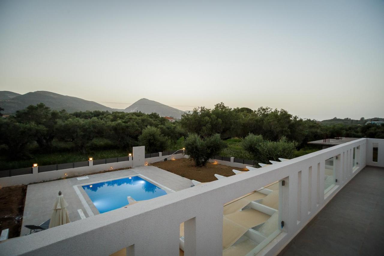 Villa Boviana With Private Swimming Pool Agios Sostis  Екстер'єр фото