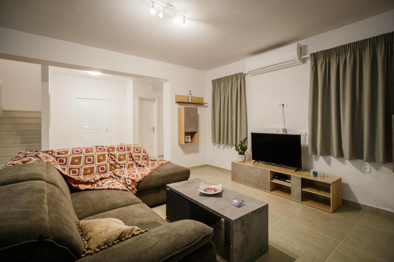 Villa Boviana With Private Swimming Pool Agios Sostis  Екстер'єр фото